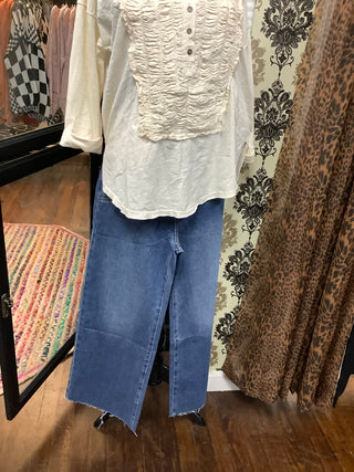 Straight Leg Raw Hem Jeans