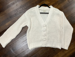 Powder Cream Cardigan