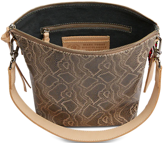 Dizzy Wedge Consuela