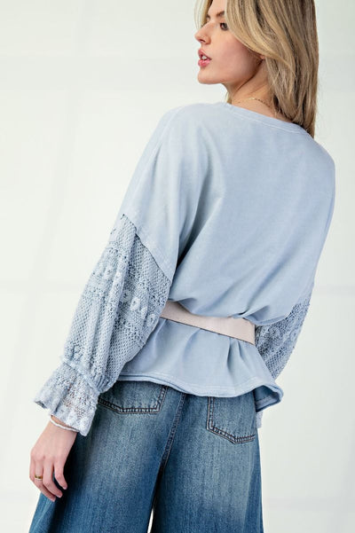 BUBBLE LACED SLEEVES MINERAL WASHED TOP